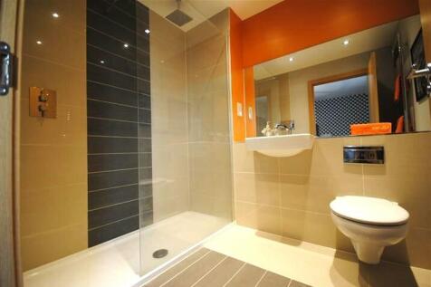 Bedroom 1 - En Suite
