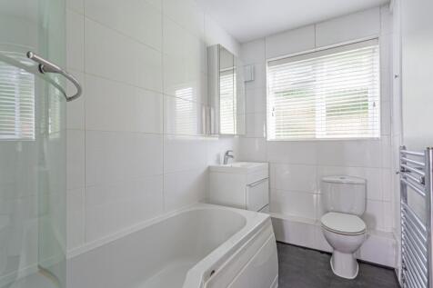 17 Bromet Close, ...