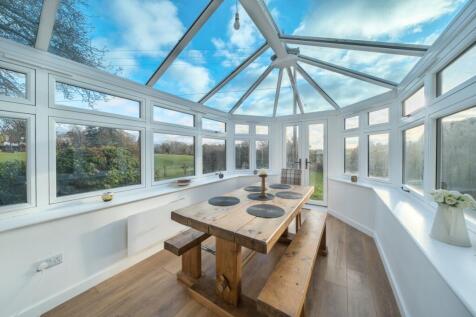 1384603-8-6925deb...