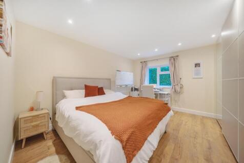 1384195-8-6925e2e...