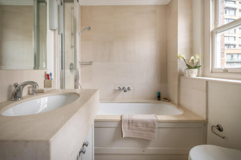 Modern Bathroom