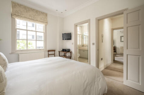 Each Double Bedroom Features En-suite Facilities