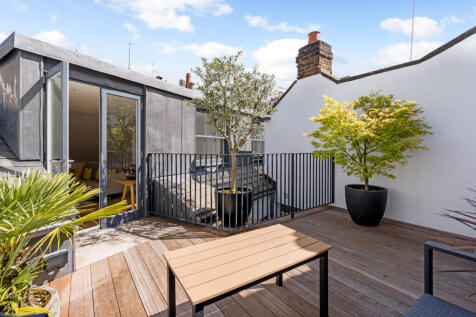 Roof Terrace which is not overlooked