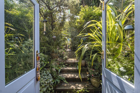 Property Image 11