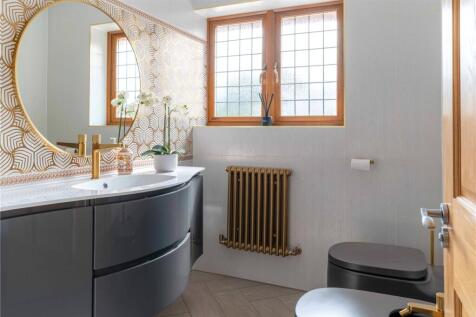Guest Cloakroom
