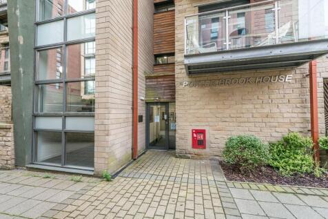 INTERCOM ENTRANCE AND INNER HALLWAY