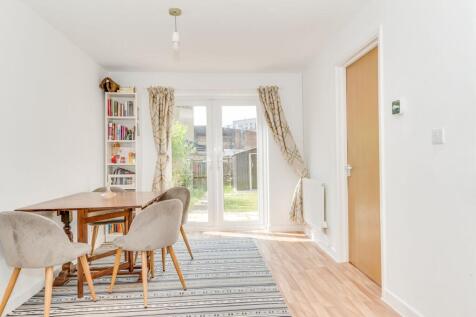 KITCHEN, DINER AND LIVING ROOM