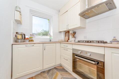 KITCHEN, DINER AND LIVING ROOM