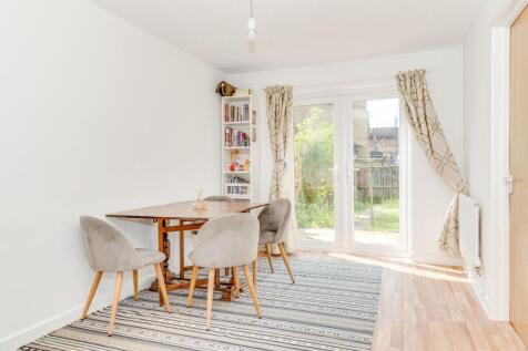 KITCHEN, DINER AND LIVING ROOM