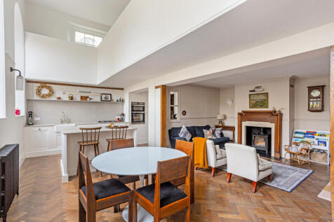 Kitchen/Family Area