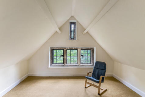 2nd Floor Landing