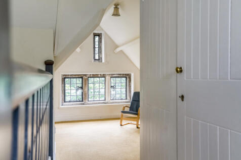 2nd Floor Landing