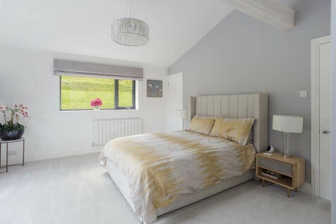 Mian Bedroom
