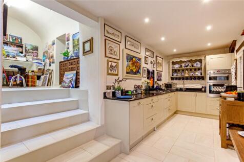 Kitchen &amp; Studio