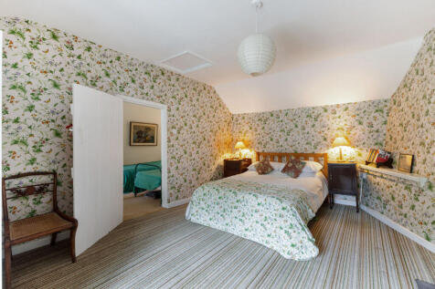 23 Bedroom