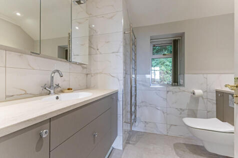 Ensuite Shower Roomn