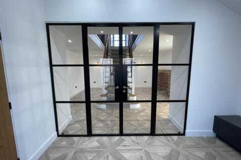 Entrance to Snug
