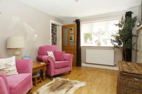 Sitting Room/Bedroom