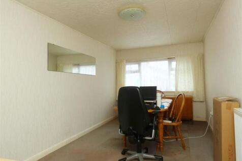 Sitting Room/Bedroom