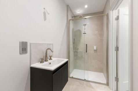 Show home shower room