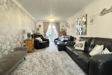 Living room 2.JPG