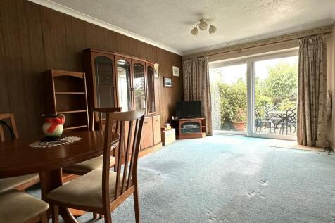 Living room.JPG