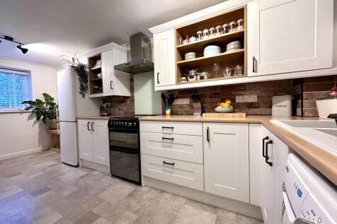 Kitchen main