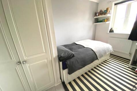 Bed 2 Main.JPG