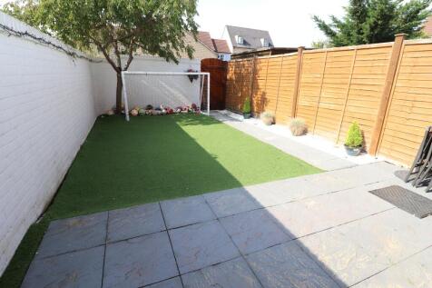 Garden 1.JPG