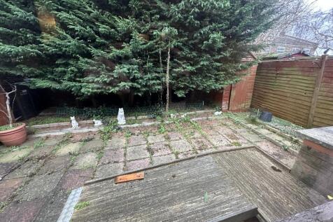 Garden 1.JPG
