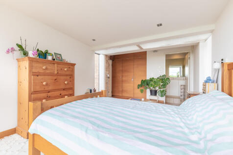 Bed 1 (2)