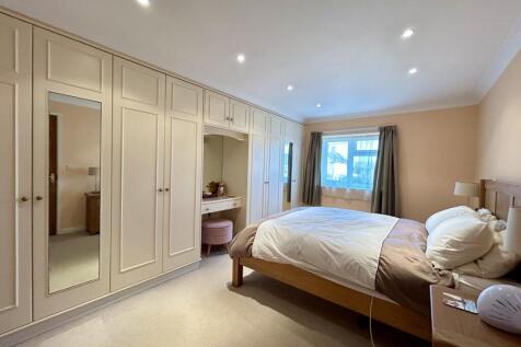 Bed 1 (2)