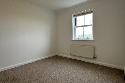 Bedroom 3.JPG