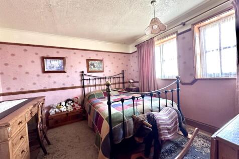 Bed 1