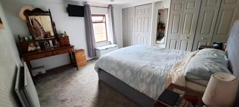 V Bed 1