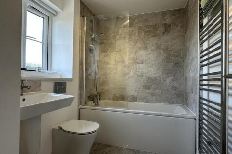 Bathroom.JPG