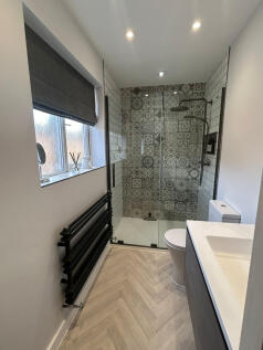 En-Suite 1