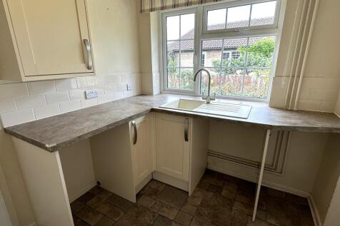 Utility Room 2.JPG