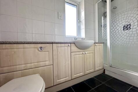 en suite new