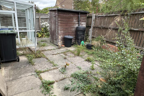 Garden 1.JPG