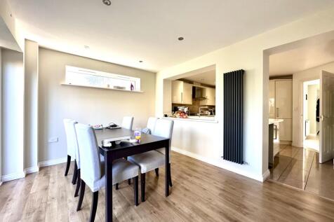 Dining room 2