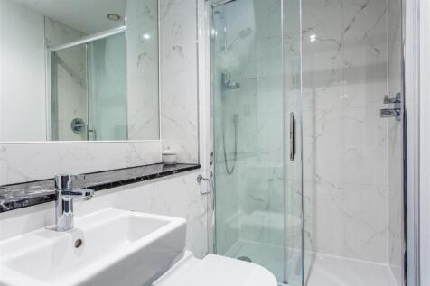 En suite bathroom
