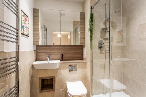 En suite bathroom