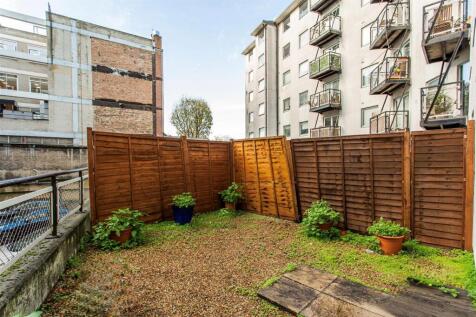 Private Garden/ Terrace