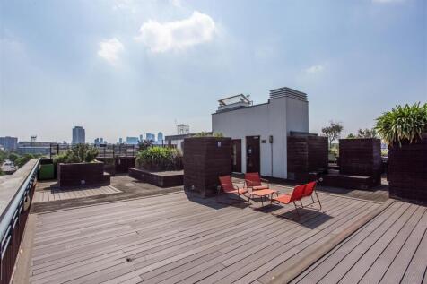 Communal roof terrace