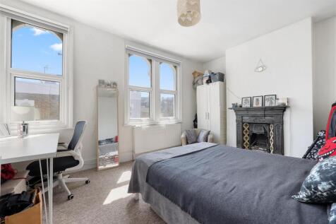Bedroom One (First Floor)