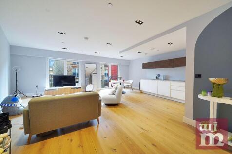 Open Plan Reception Room