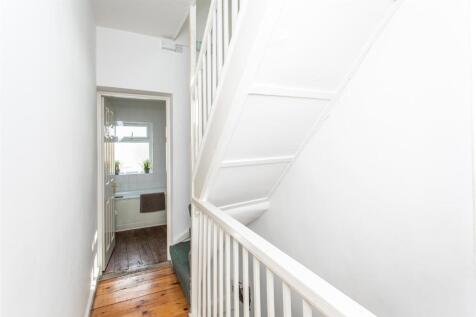 Landing/Stairs