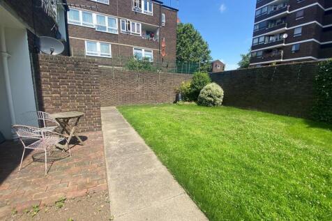 Terrace/ Communal Gardens
