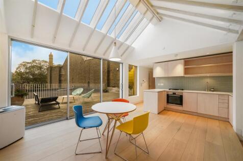 Open Plan Kitchen/Diner to Roof Terrace